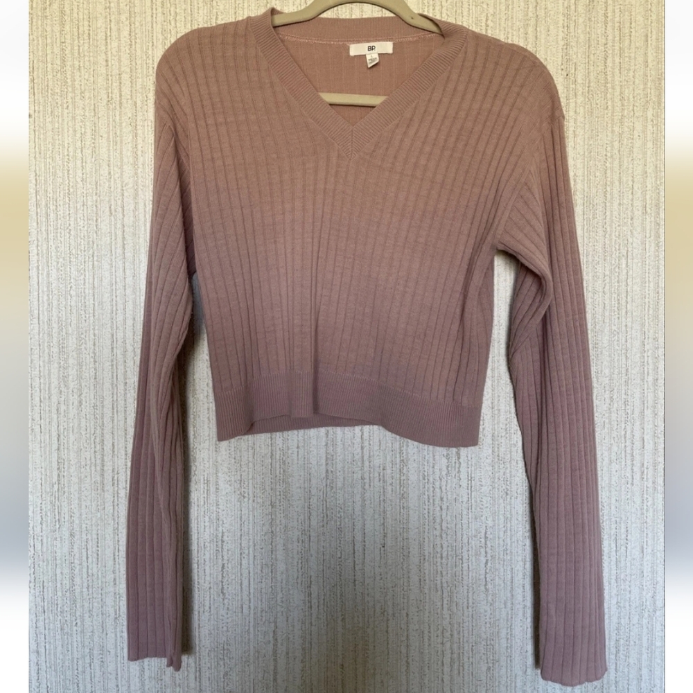 BP. Size Large Pink Cropped Sweater Long Sleeves